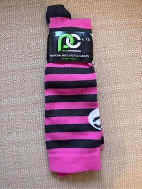 Pro Compression Women's Performance Socks - Pink & Black Stripes